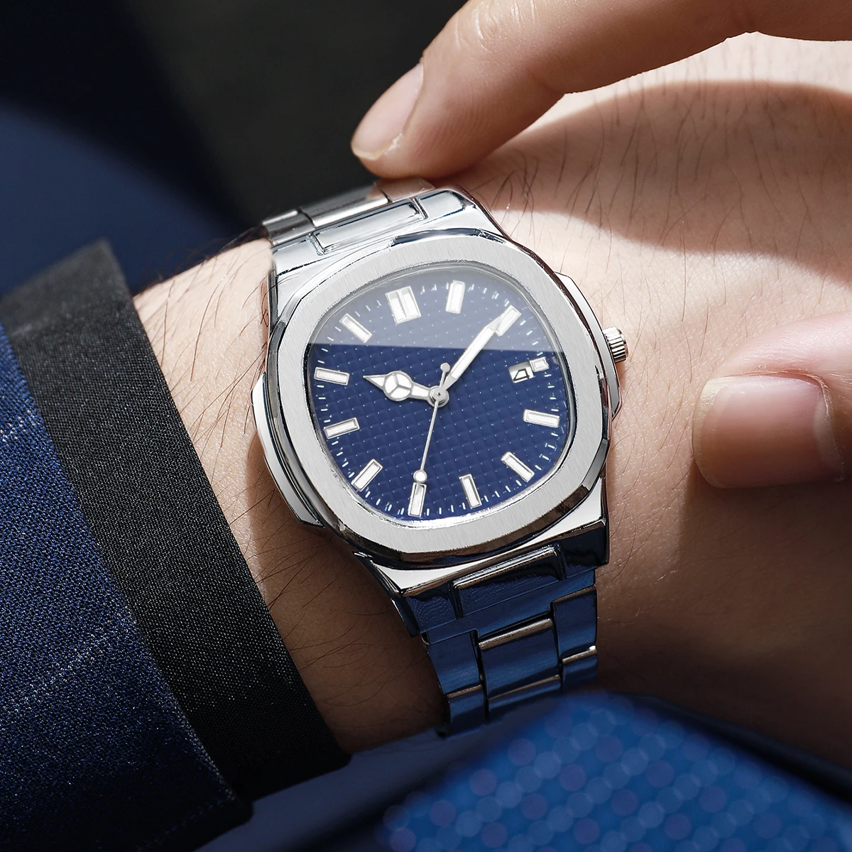 Montres d'affaires carrées de  - Luxury Watch Organizer For Men avis et prix